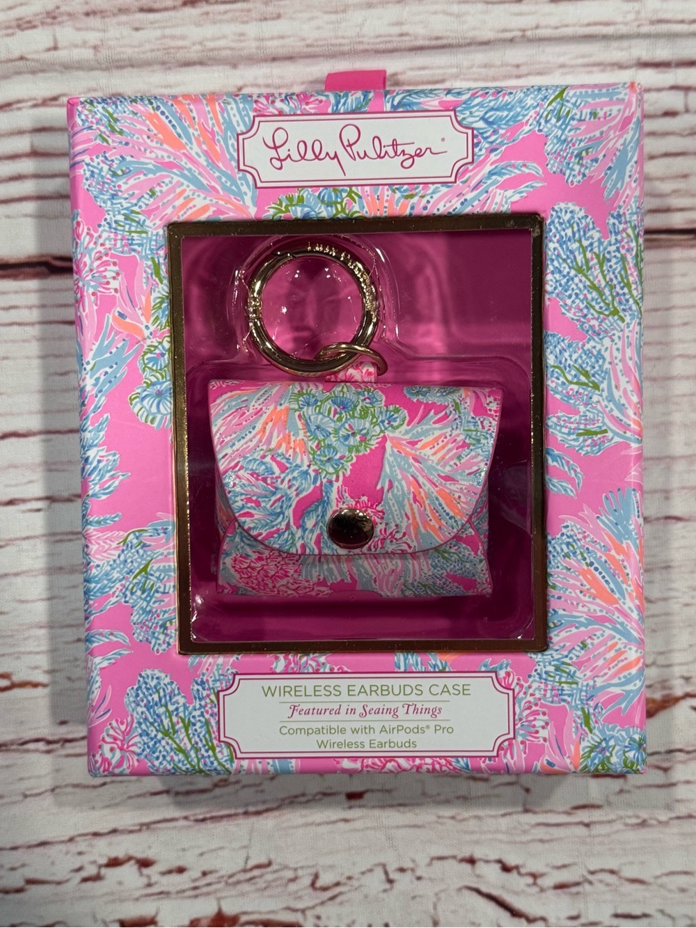 NWT Lilly Pulitzer Air Pods Case in Seaing Things